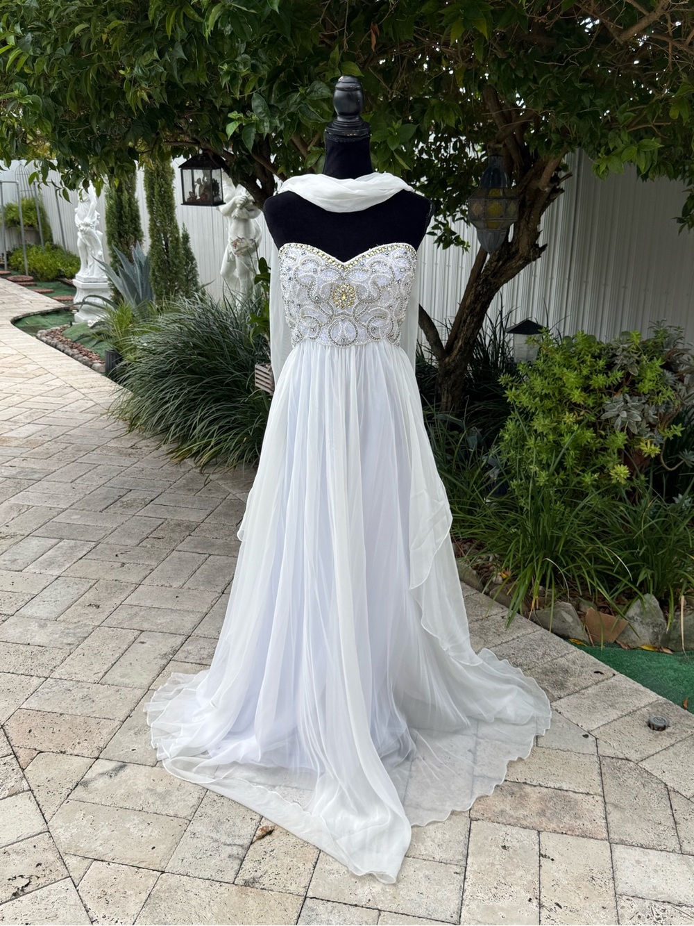 Beautiful Vintage Fiesta Strapless Beaded Gown Dress